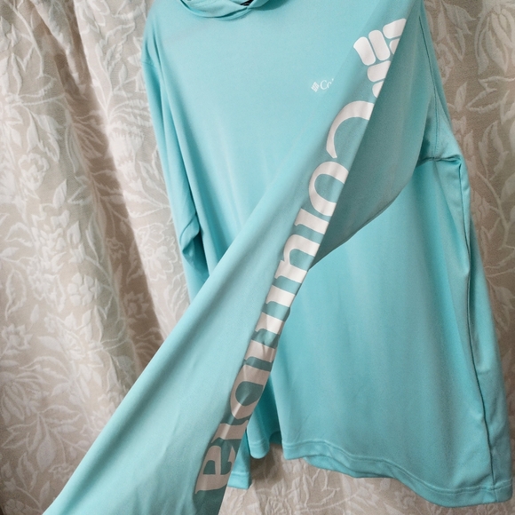 Columbia Light Blue Long Sleeve Hoodie - Picture 2 of 3